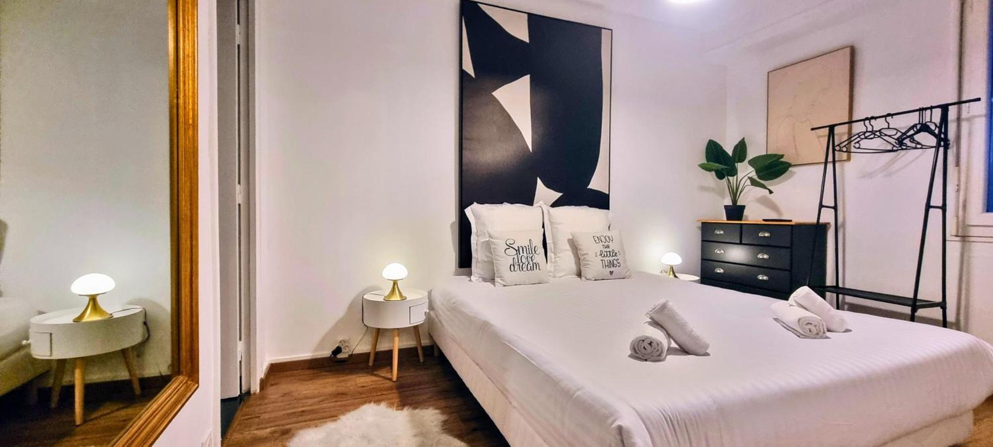 Au Palais Des Pyrenees! Hyper Centre -Clim-Balcon-Parking Gratuit Apartment โป ภายนอก รูปภาพ